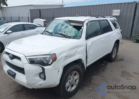 2018 Toyota 4Runner Sr5/Limited/Sr5 Premium z USA, uszkodzony, nr VIN JTEZU5JR7J5188585